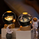 Mini Luminária Decorativa Globo LED - Lua Galáxia Sistema Solar Astronauta 